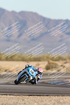 media/Dec-07-2025-CVMA (Sun) [[3e7d2de5dc]]/Race 16-Formula Middleweight/